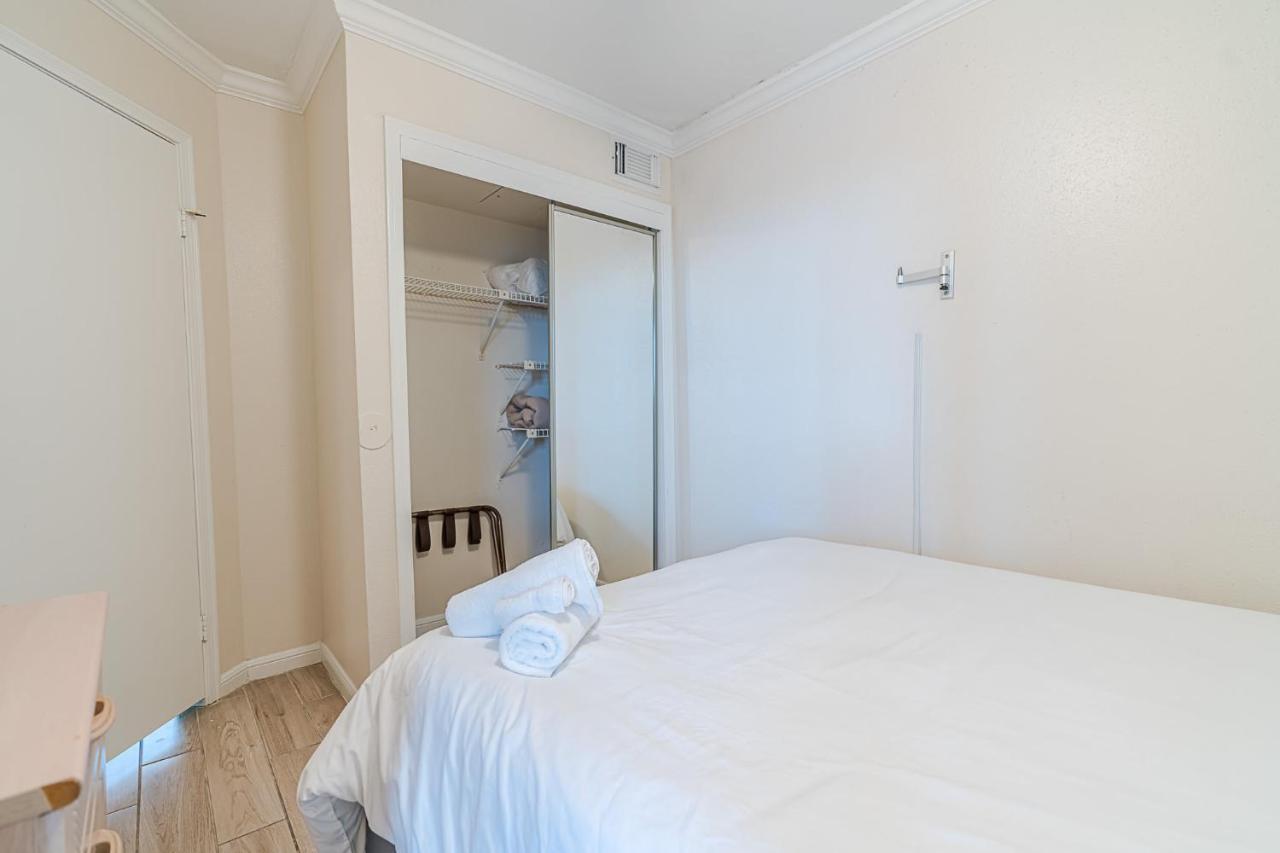 Beachside Bungalow With 2 Pools Hotel Galveston Luaran gambar